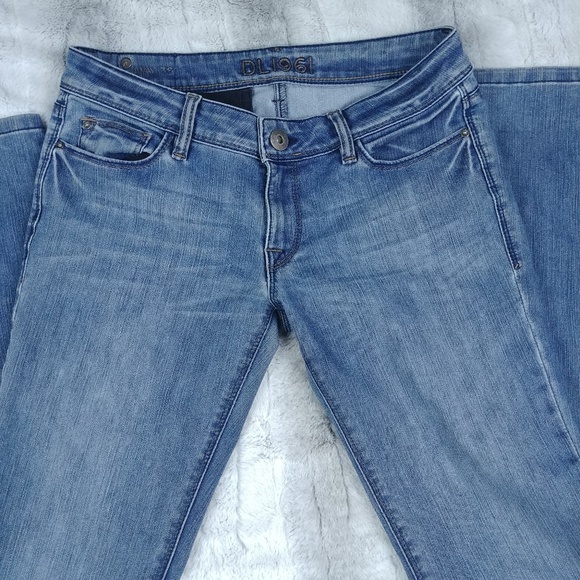 DL1961 Jessica Skinny Crest Jeans Size 28 - Picture 4 of 6